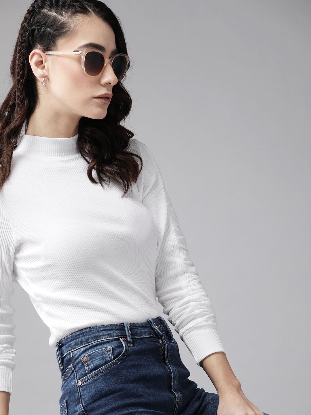 

Roadster White Solid Ribbed Ruched Top