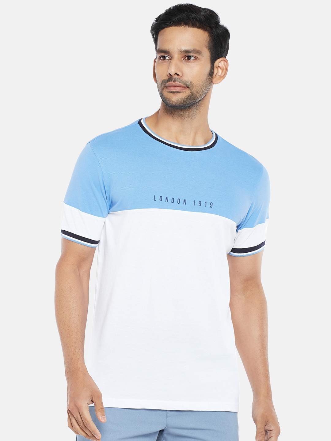 

BYFORD by Pantaloons Men White Colourblocked Slim Fit Pure Cotton T-shirt