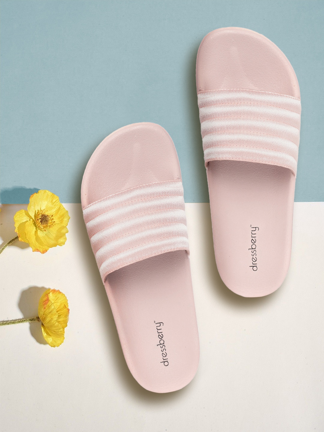 

DressBerry Women Pink Quilted Sliders