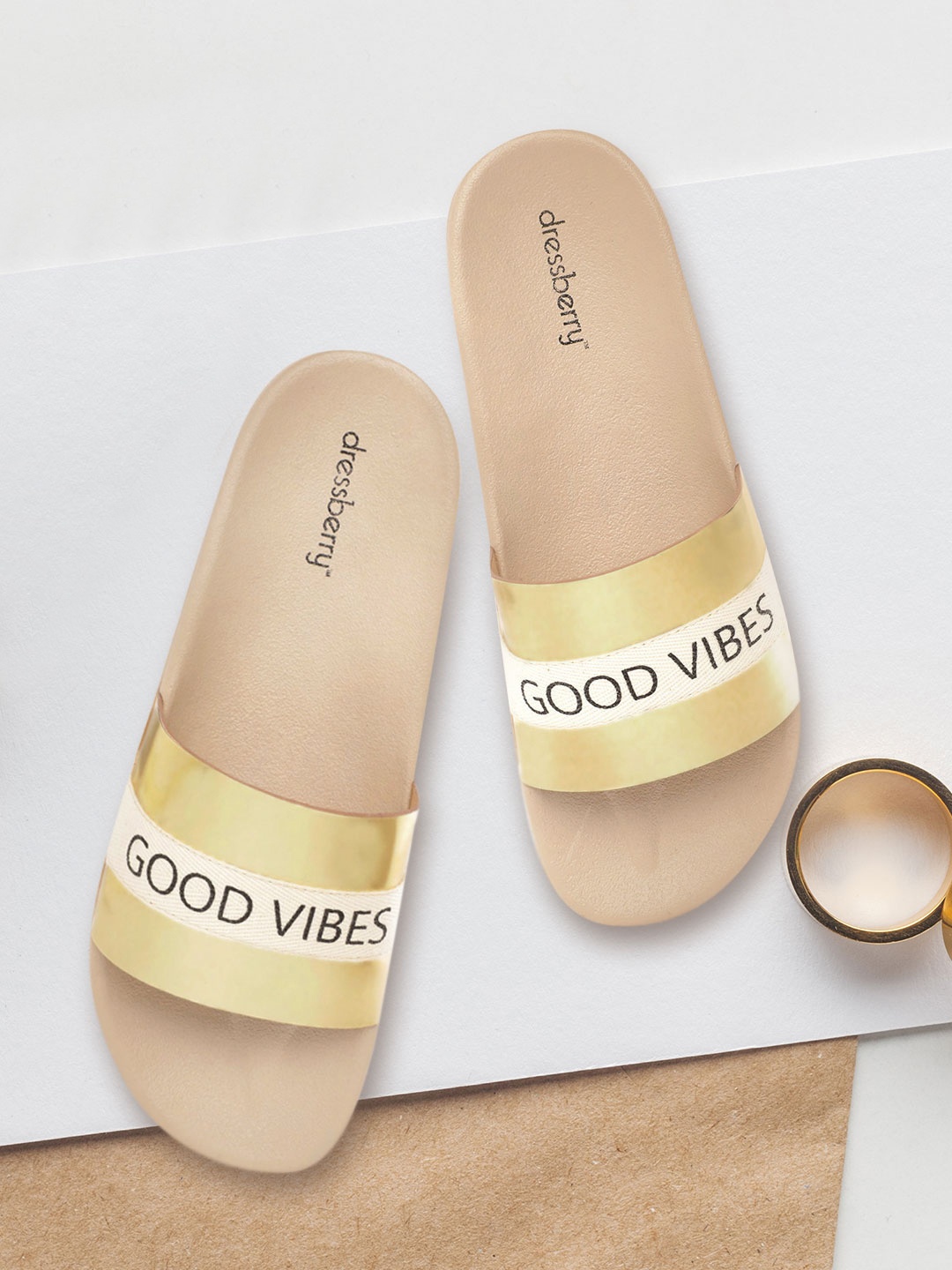 

DressBerry Women Gold-Toned Printed Iridescent Effect Sliders