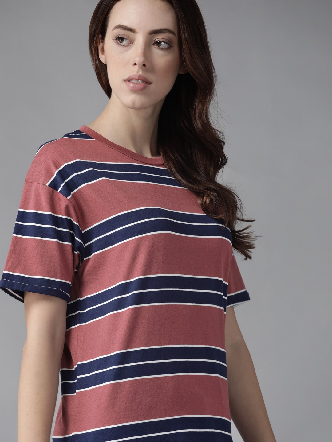 

Roadster Women Mauve & Blue Striped Pure Cotton Drop Shoulder T-shirt