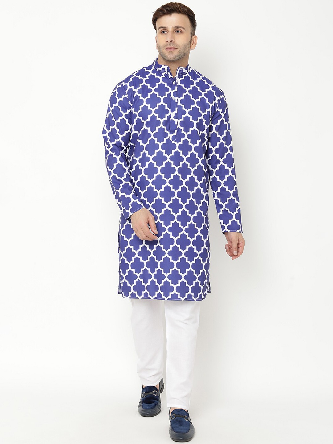 

Hangup Men Blue Printed Kurta with Churidar