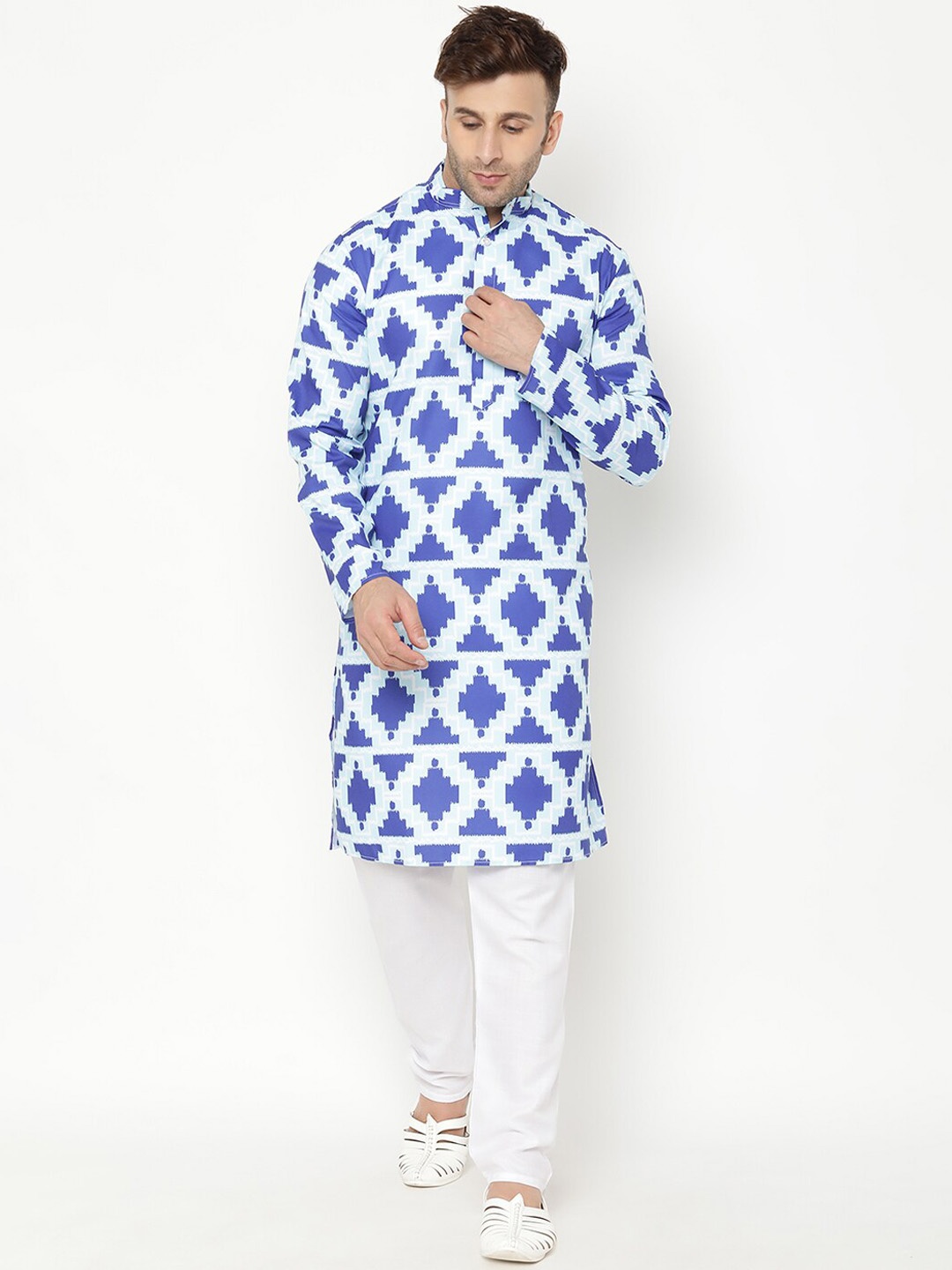

Hangup Men Blue Printed Angrakha Kurta with Pyjamas