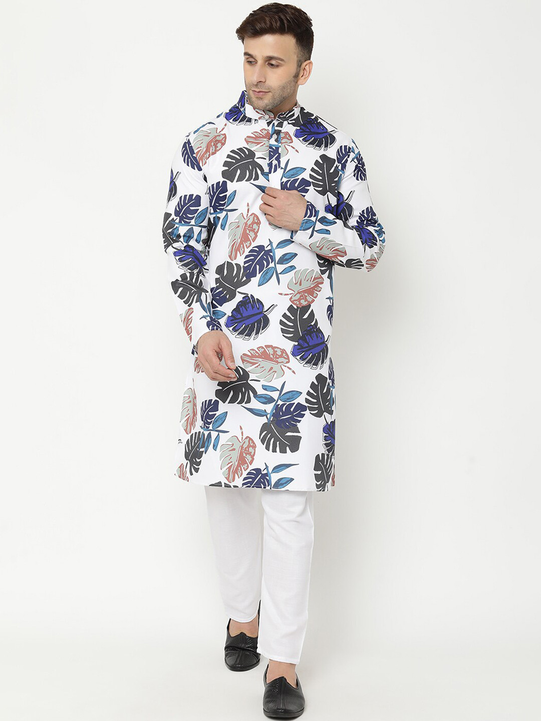 

Hangup Men White Floral Printed Kurta with Pyjamas