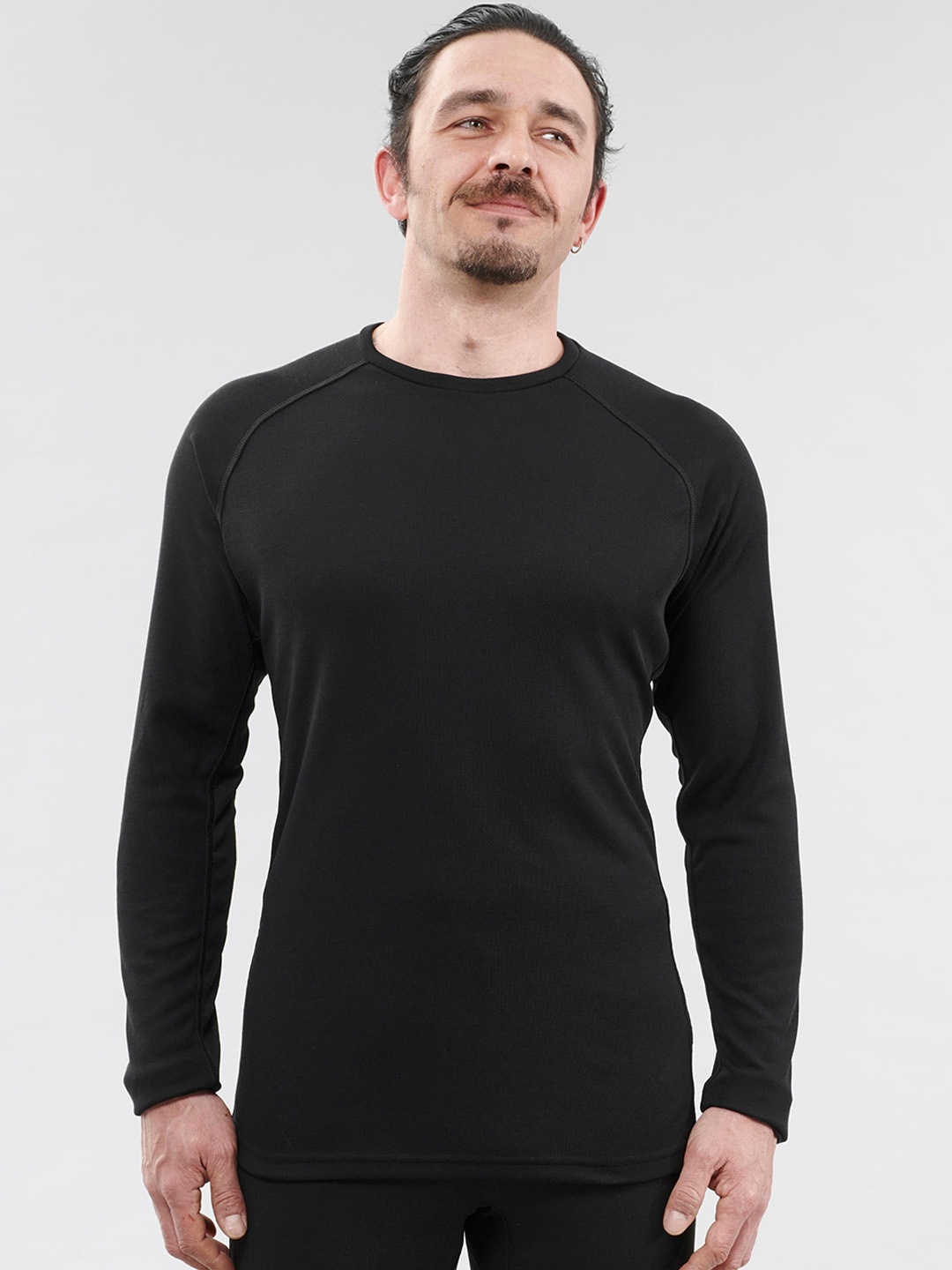 

WEDZE By Decathlon Men Black Solid Skiing and Snowboarding Thermal Top