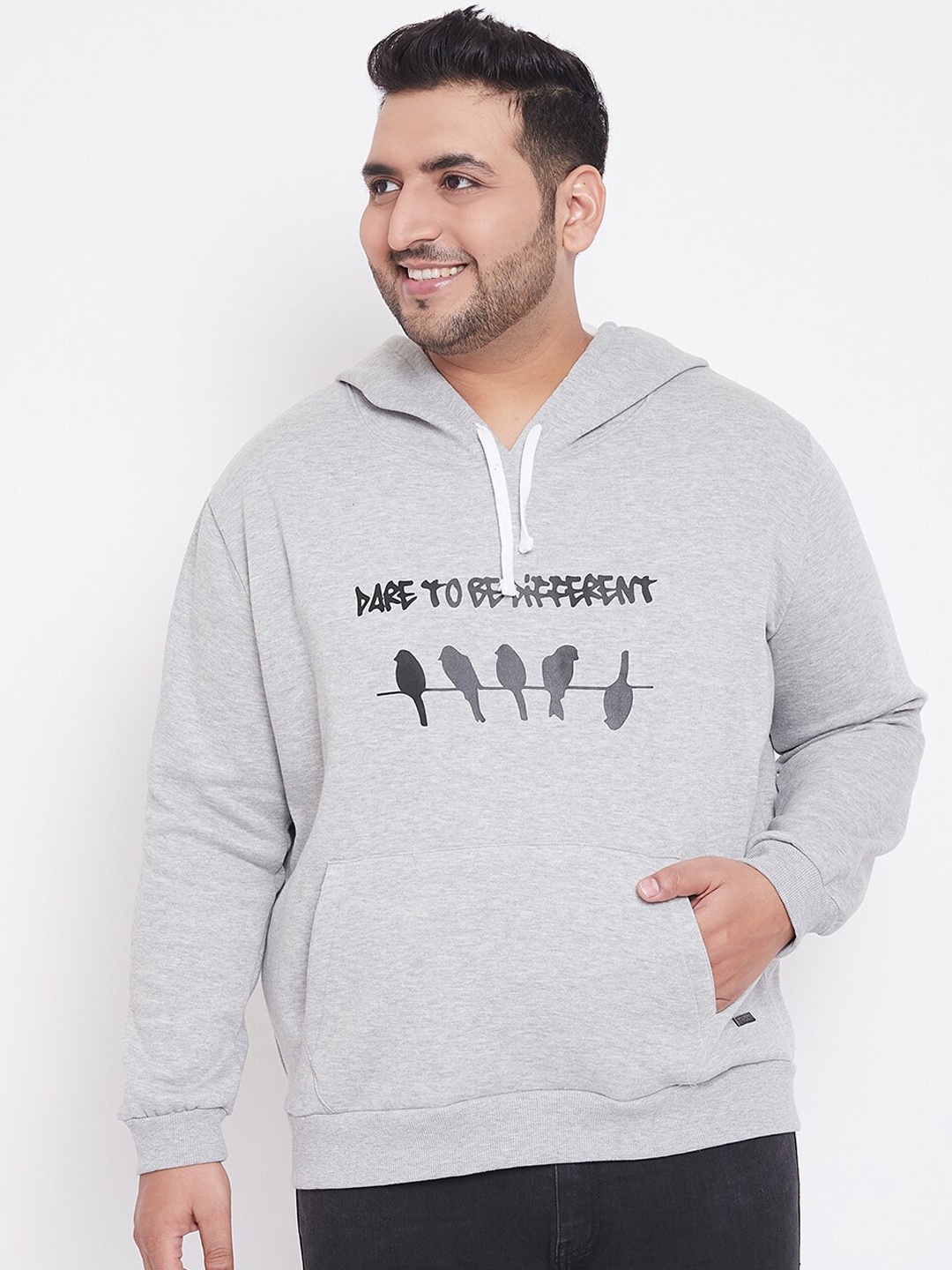 

Instafab Plus Men Grey Typography Printed Hooded Sweatshirt