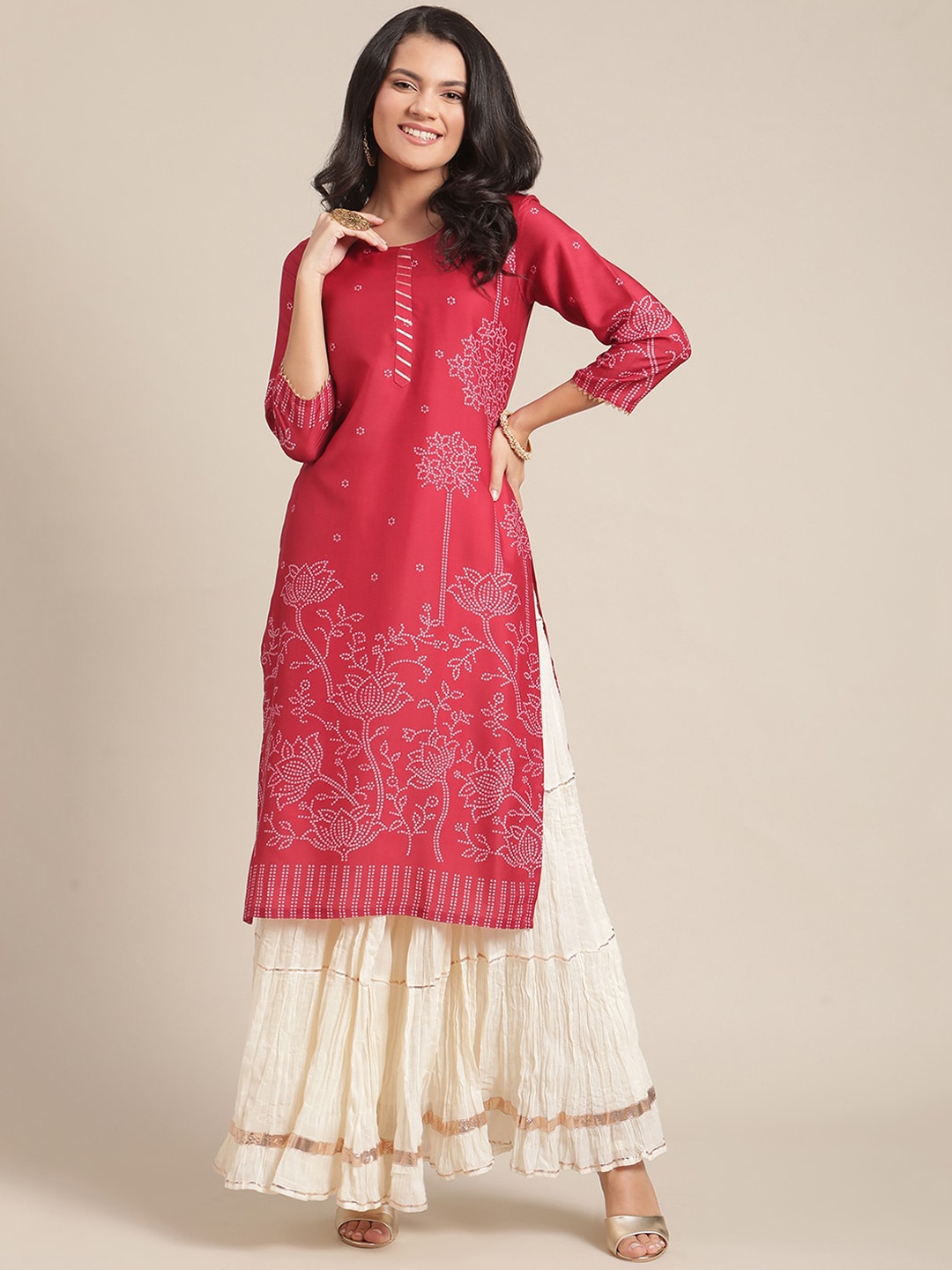 

Varanga Women Red Bandhani Printed Kurta