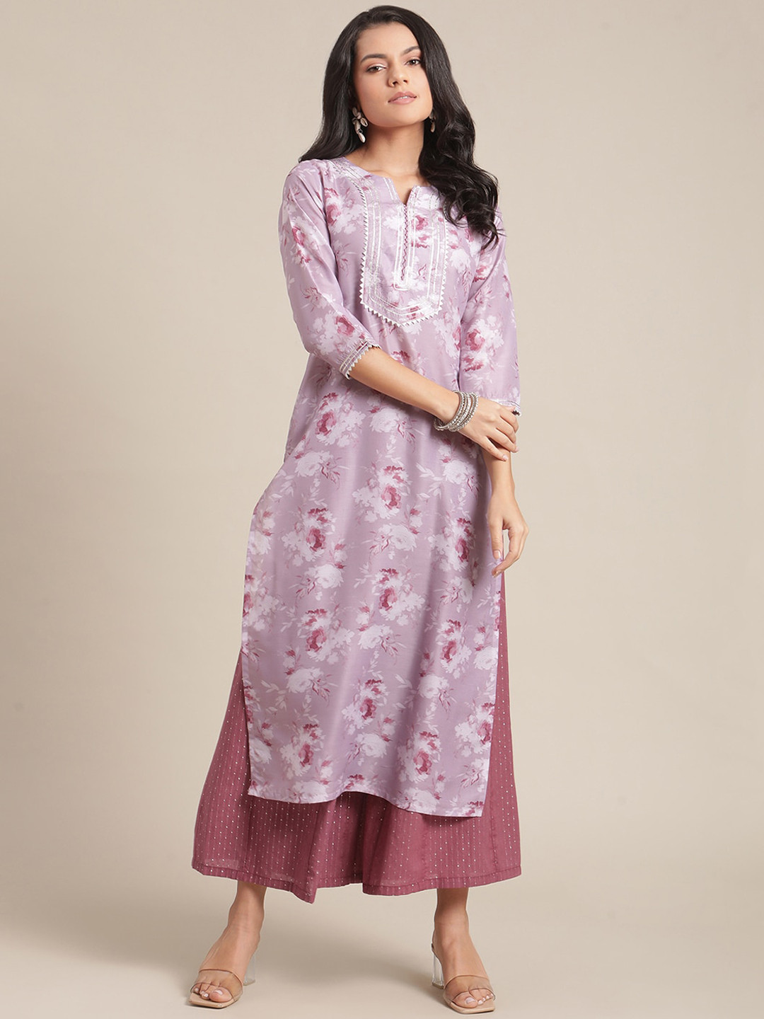 

Varanga Women Purple Floral Printed Gotta Patti Kurta