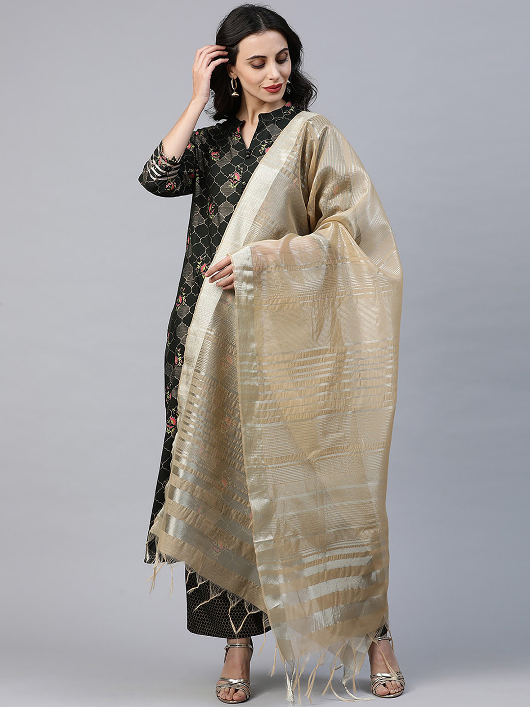 

Indo Era Women Green Printed Pure Cotton Kurta with Trousers & With Dupatta