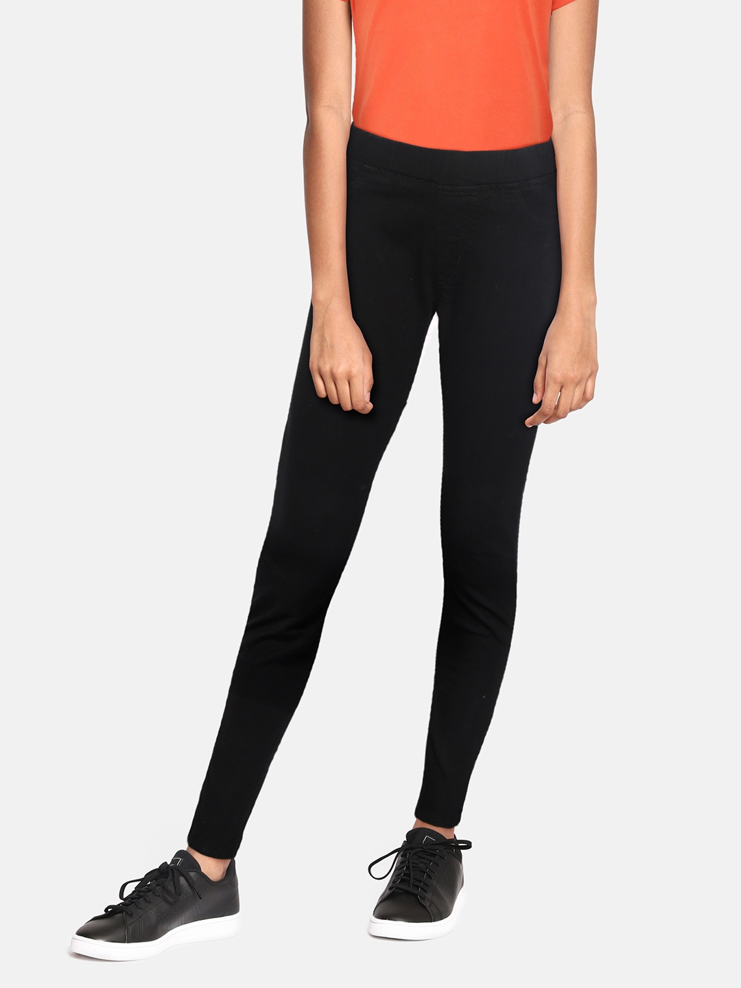 

UTH by Roadster Girls Black Solid Jeggings