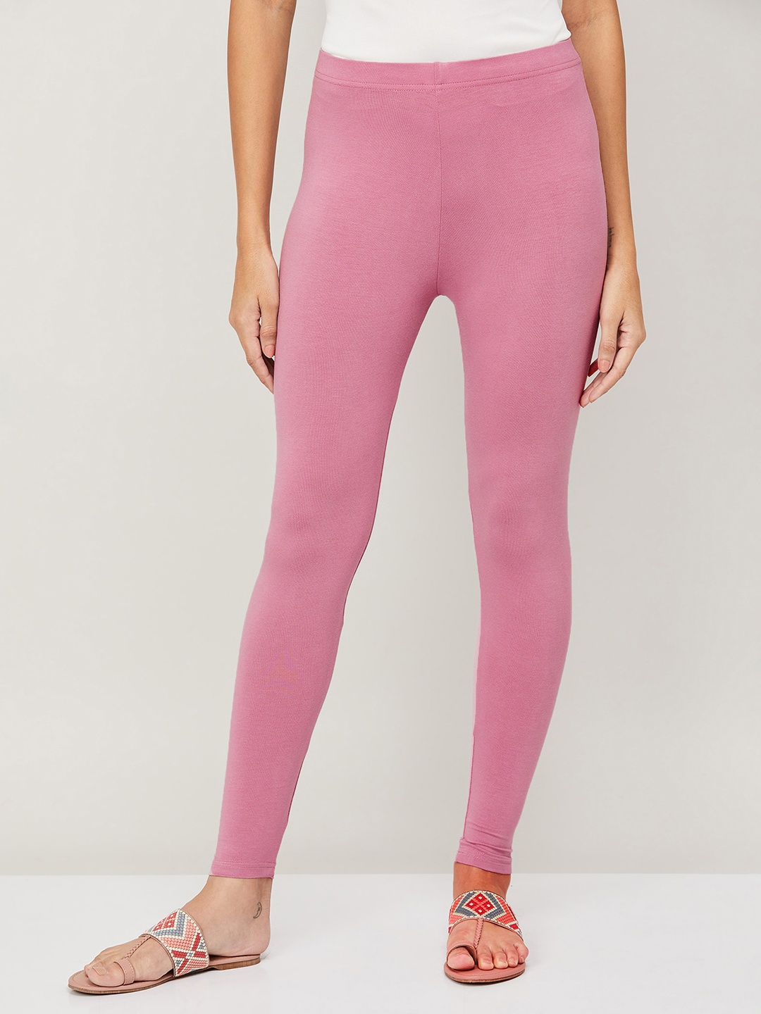 

Melange by Lifestyle Women Pink Solid Cotton Churidar-Length Leggings