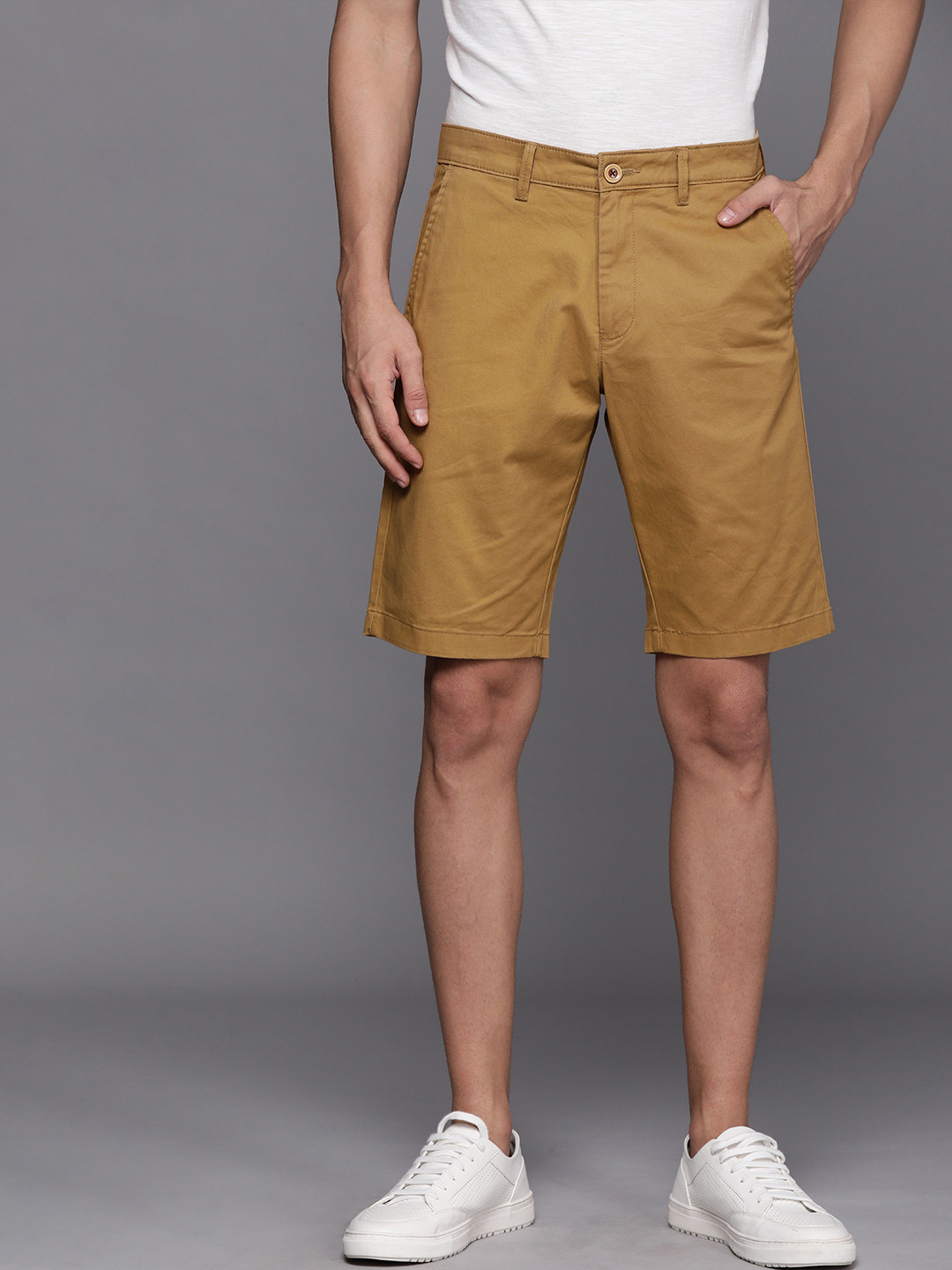 

Allen Solly Men Khaki Slim Fit Mid-Rise Chino Shorts