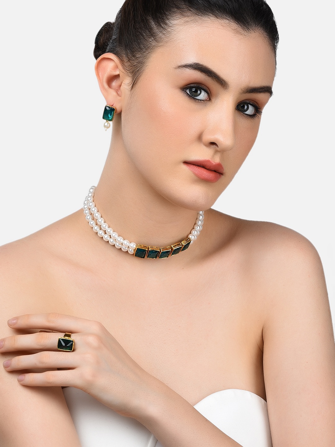 

Zaveri Pearls Green Kundan-Studded & Pearls Beaded Multistrand Jewellery Set with Ring, Gold