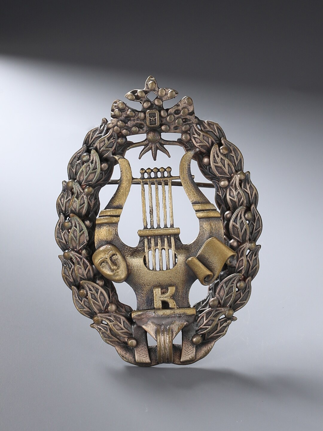 

COSA NOSTRAA Men Antique Gold-Toned The Neptune Brooch
