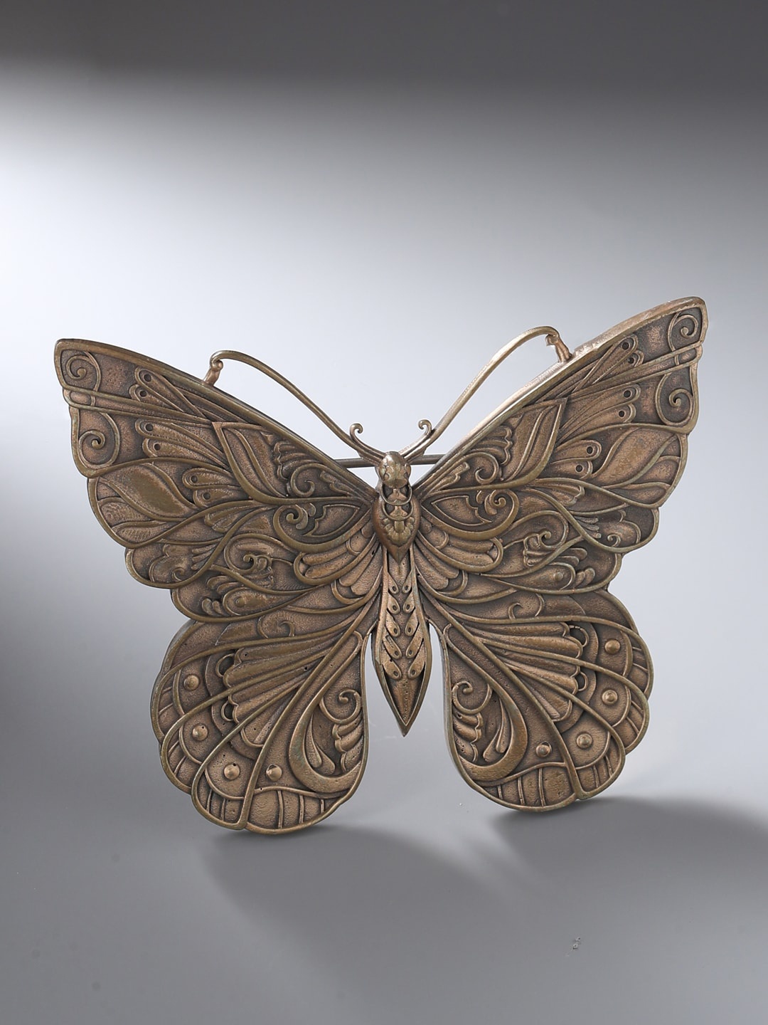 

COSA NOSTRAA Men Gold-Toned Fly High Brooch