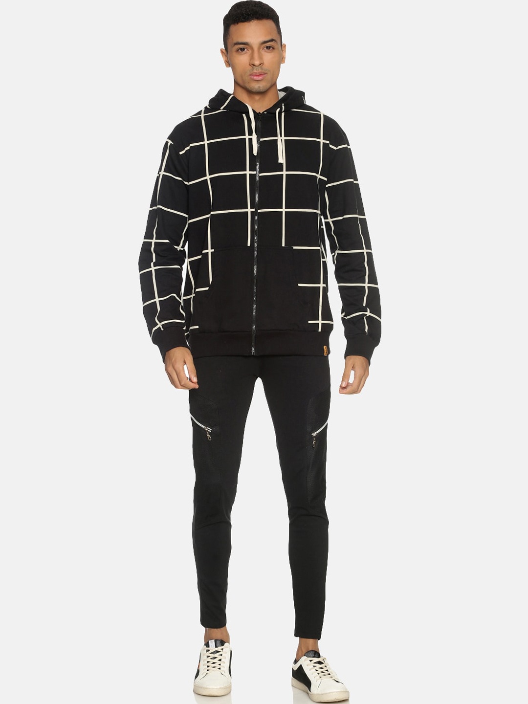

Campus Sutra Men Black & White Checked Cotton Tracksuit
