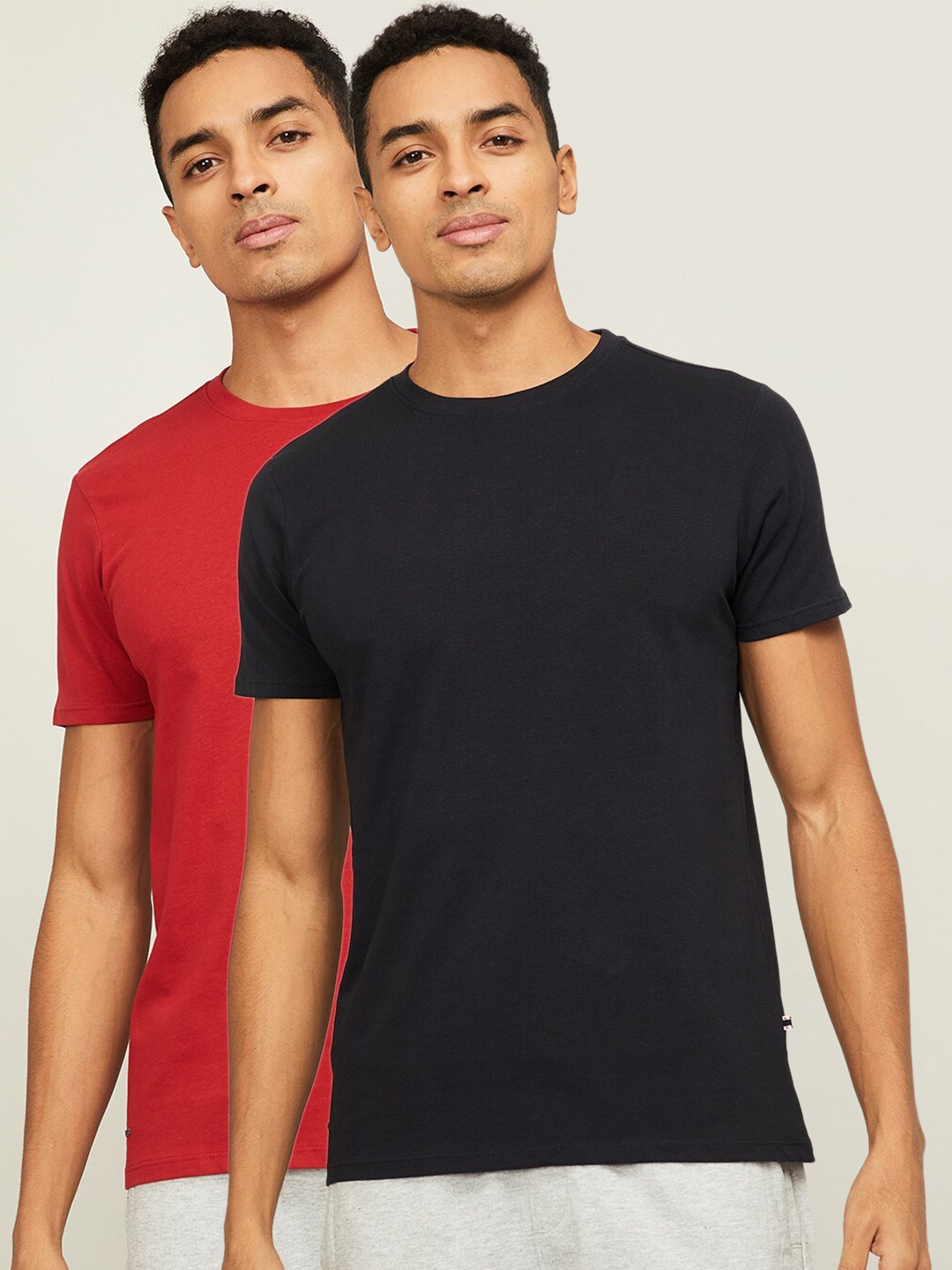 

Forca by Lifestyle Men Pack of 2 T-shirt in Black & Red