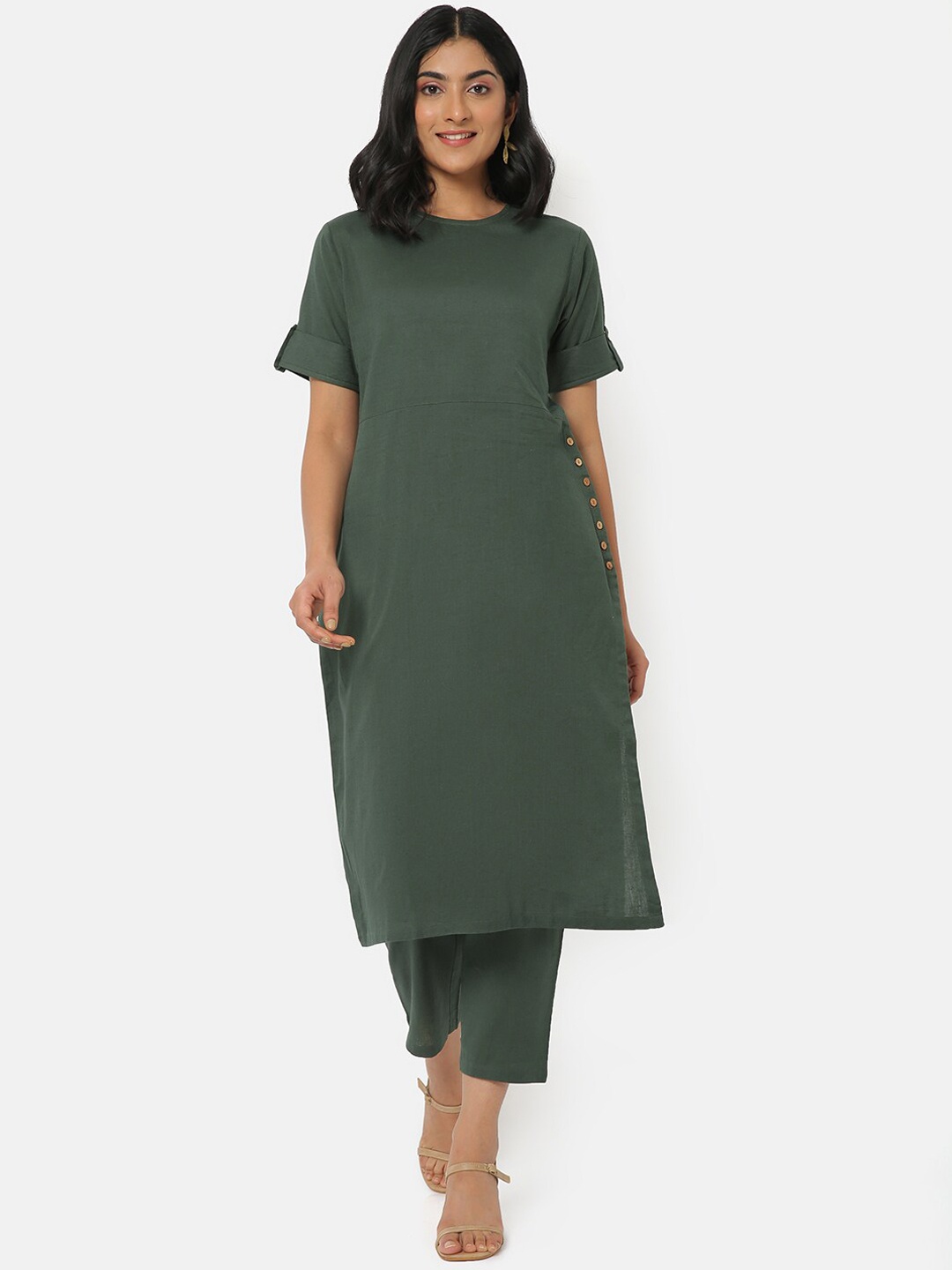 

Saaki Women Olive Green Kurta