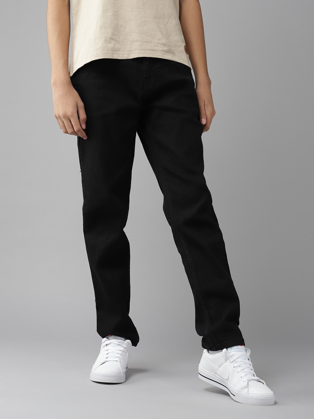 

UTH by Roadster Boys Black Slim Fit No Fade Clean Look Stretchable Jeans