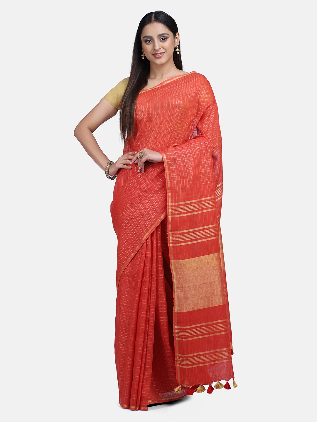 

Mirraw Red & Gold-Toned Checked Zari Pure Linen Fusion Saree