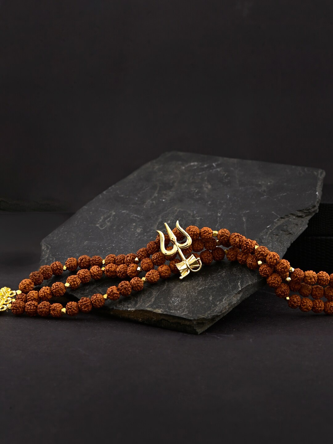 

Tistabene Men Brown Rudra Trishool Three Strand Rudraksha Bracelet, Gold