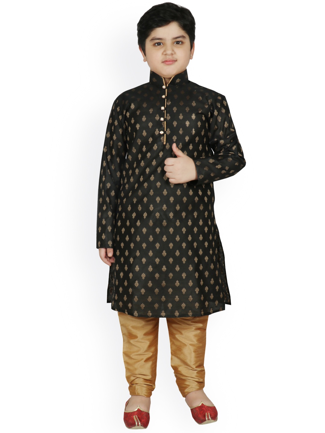 

SG YUVRAJ Boys Black Ethnic Motifs Printed Raw Silk Kurta with Pyjamas