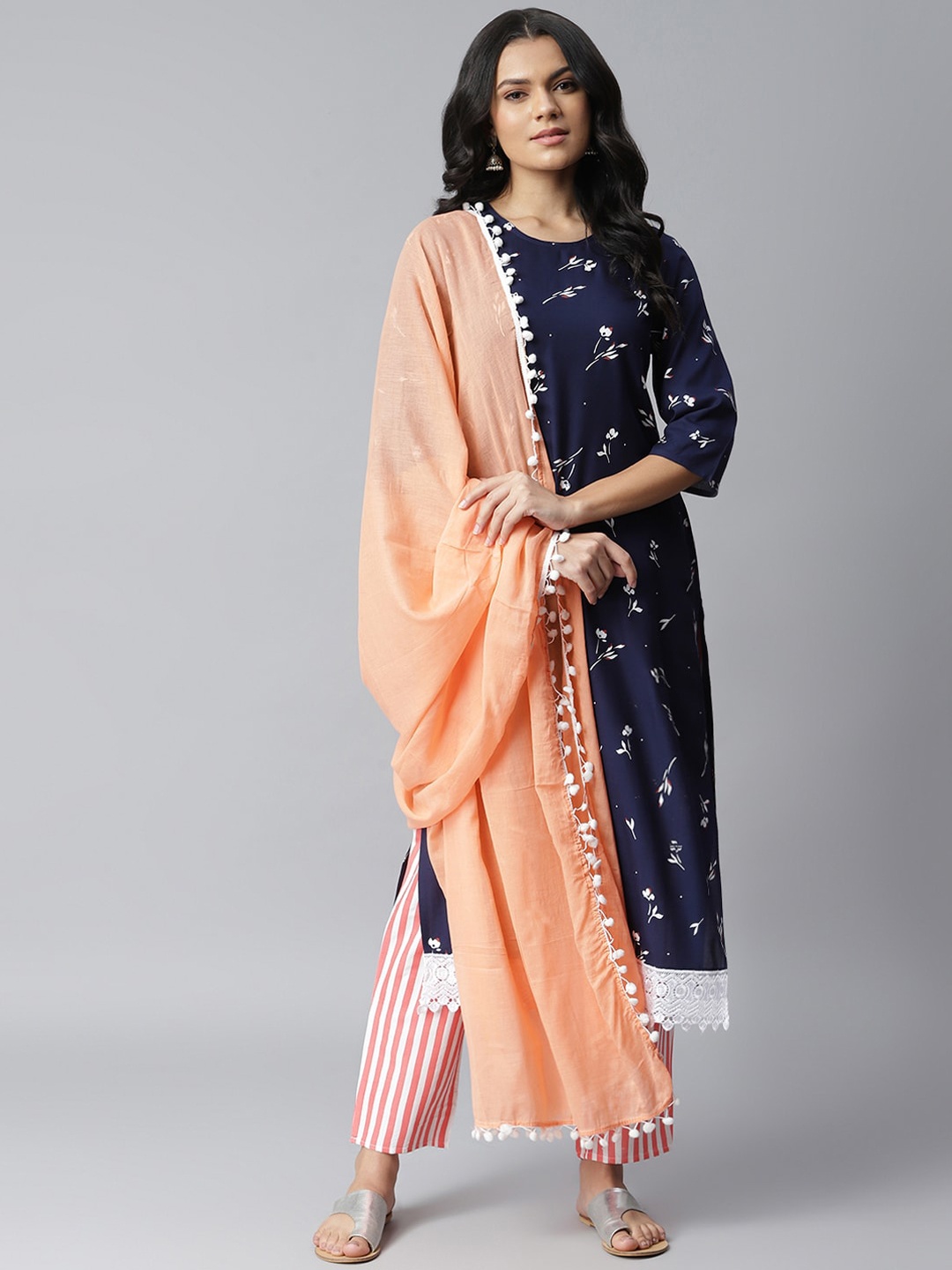 

Stylum Women Navy Blue & Pink Floral Printed Kurta with Trousers & Dupatta