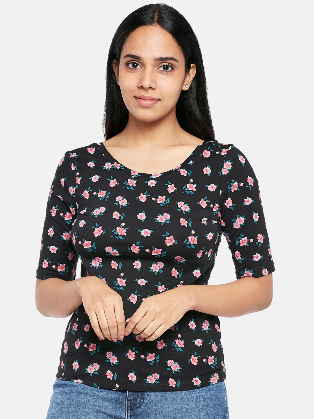 

Honey by Pantaloons Women Black Floral Printed Regular Top