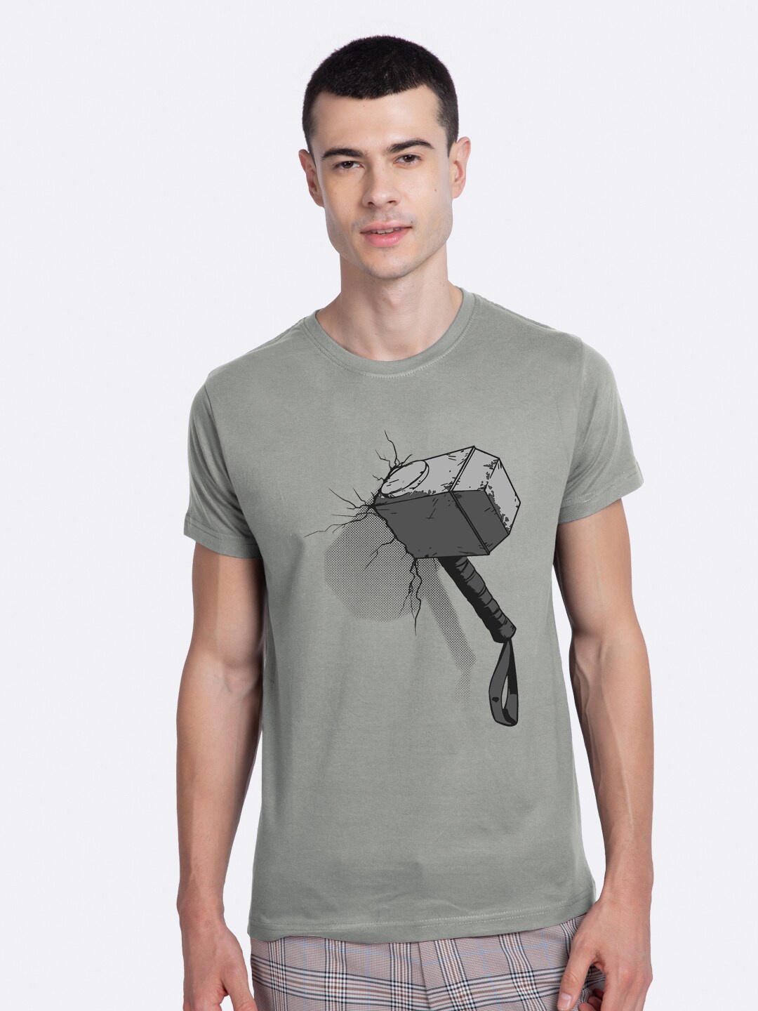 

Bewakoof Men Grey Printed Applique T-shirt