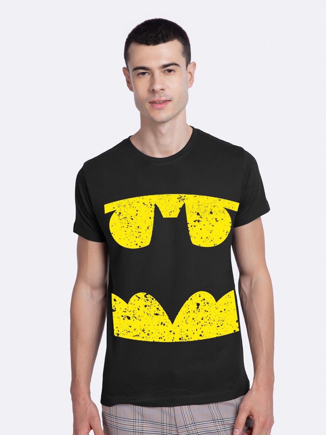 

Bewakoof Men Black And Yellow Batman Logo Printed T-shirt
