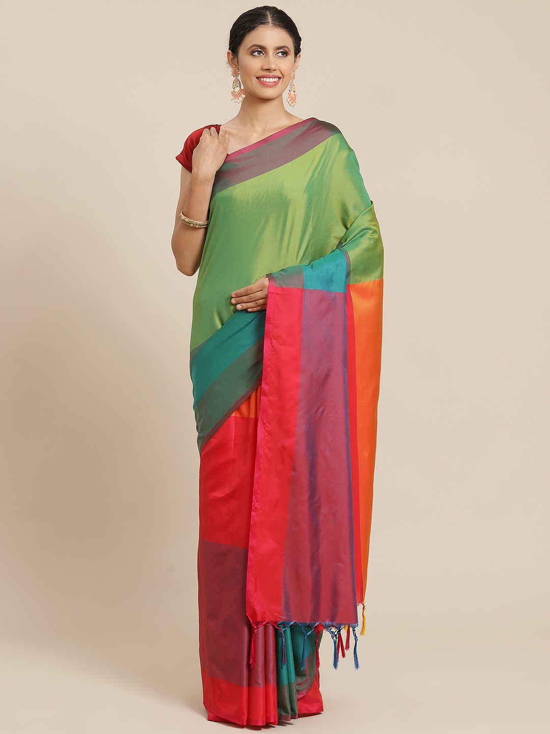 

OM SAI LATEST CREATION Green & Pink Colourblocked Jaali Saree