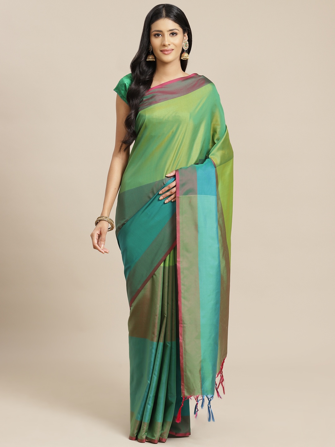 

OM SAI LATEST CREATION Blue & Green Colourblocked Saree