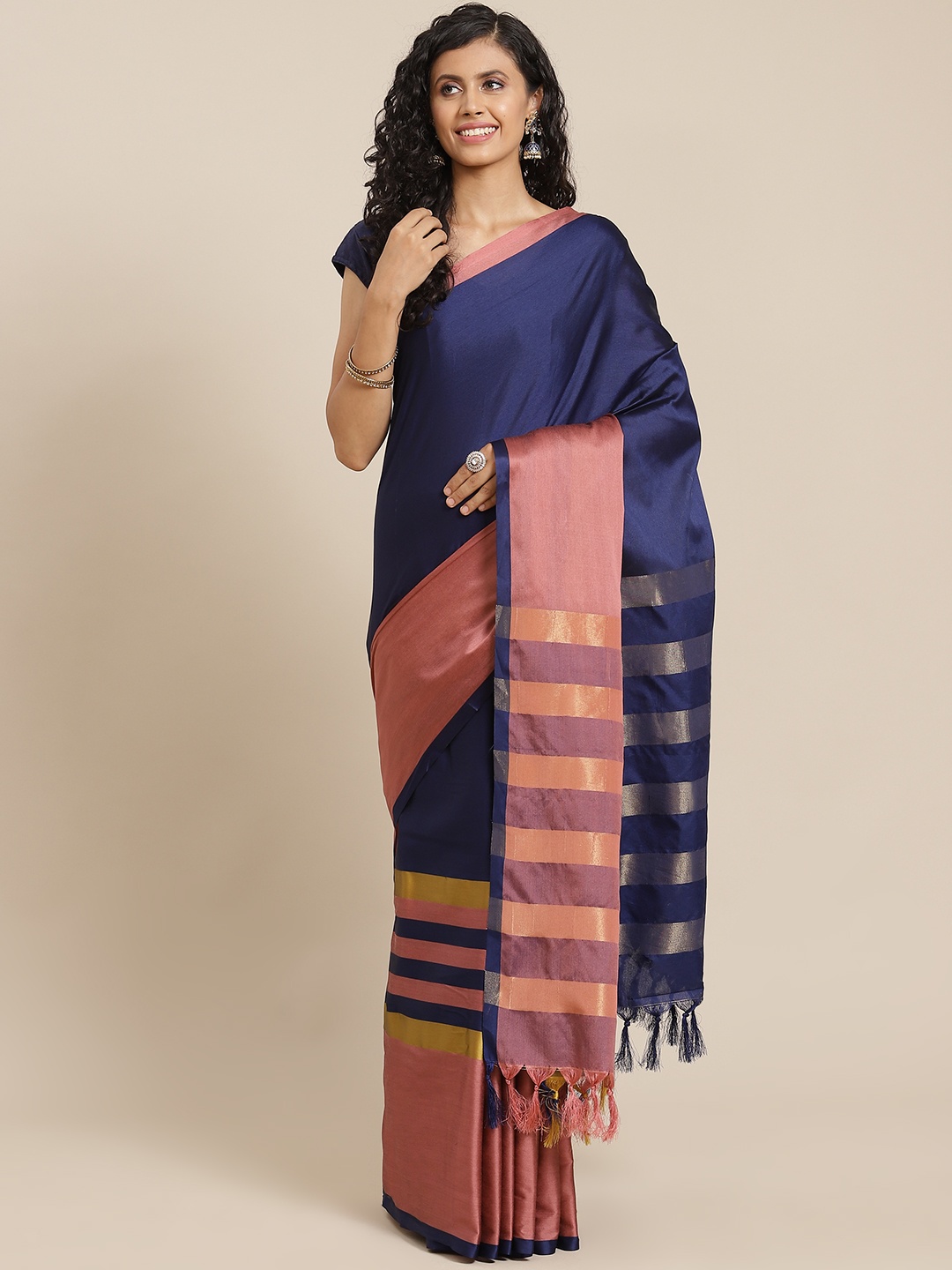 

OM SAI LATEST CREATION Navy Blue & Pink Solid Saree