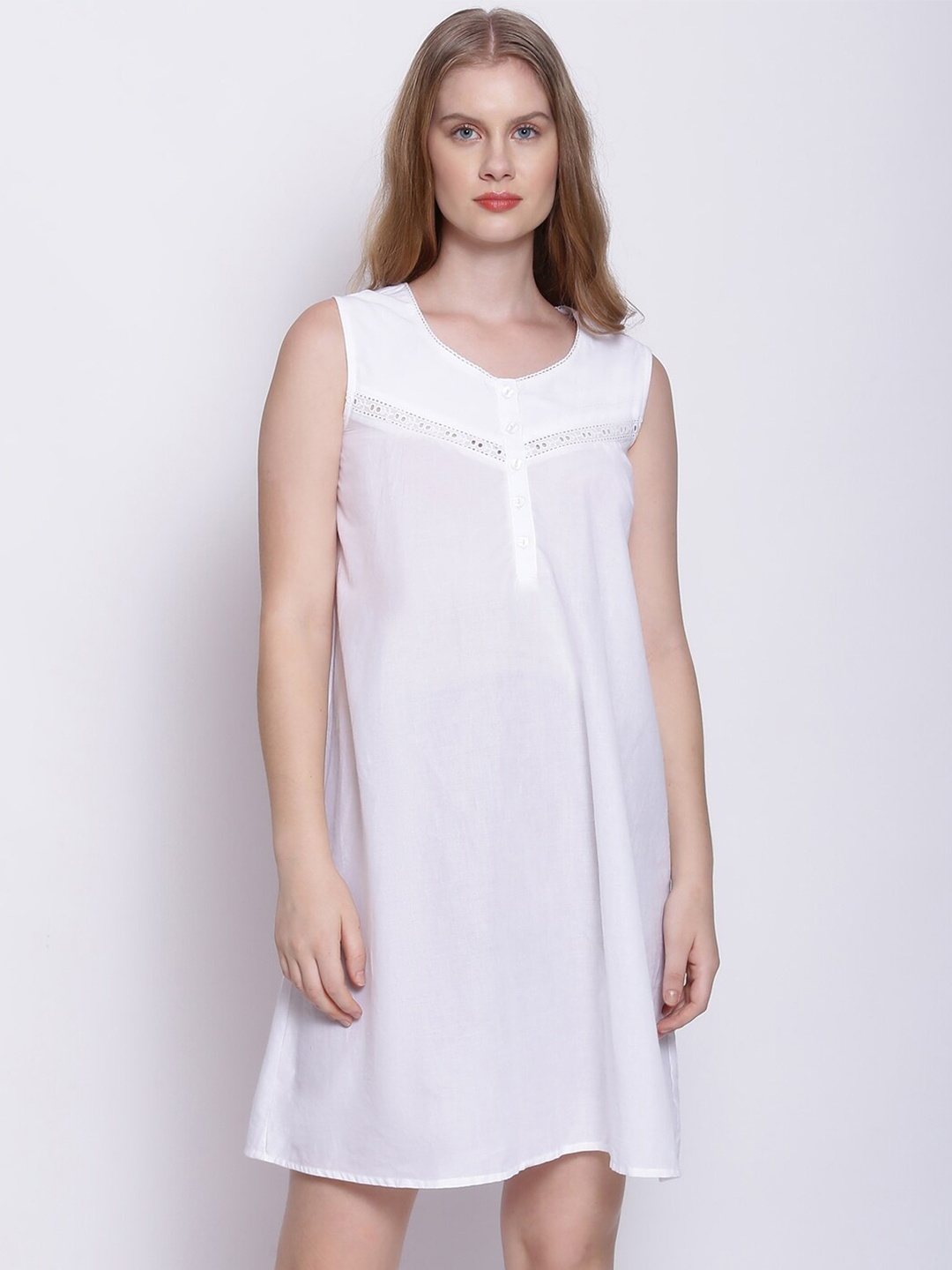 

Oxolloxo Women White Lace Design Nightdress