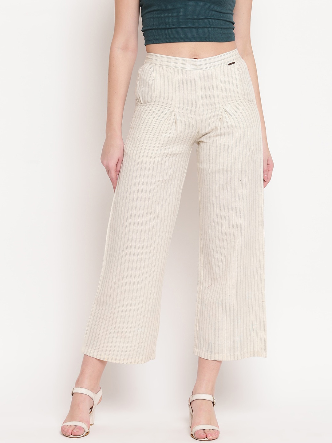 

Kvsfab Women Off White & Black Striped Pleated Parallel Trousers