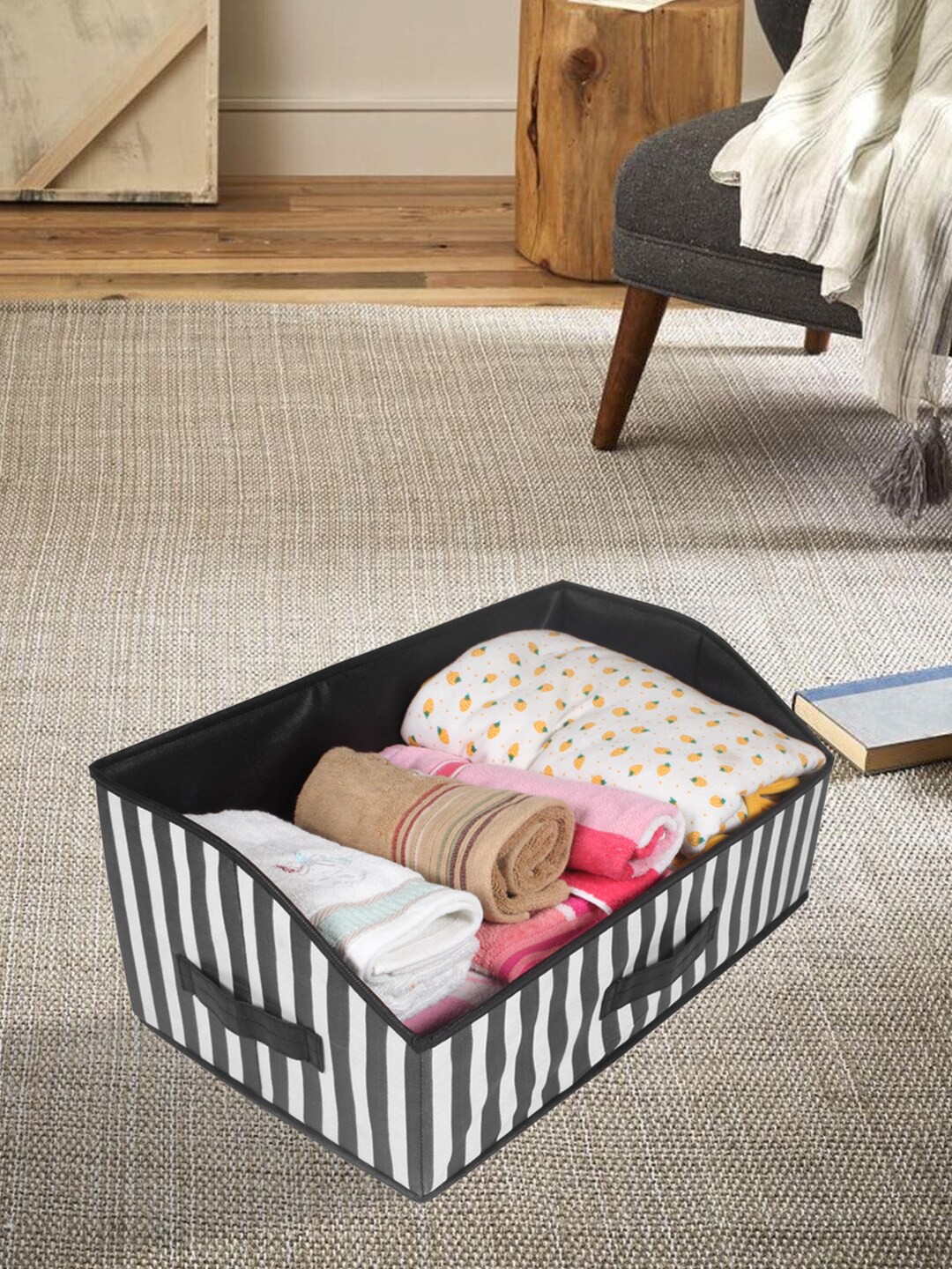 

prettykrafts Black & White Striped Closet Shelf Organizer Basket