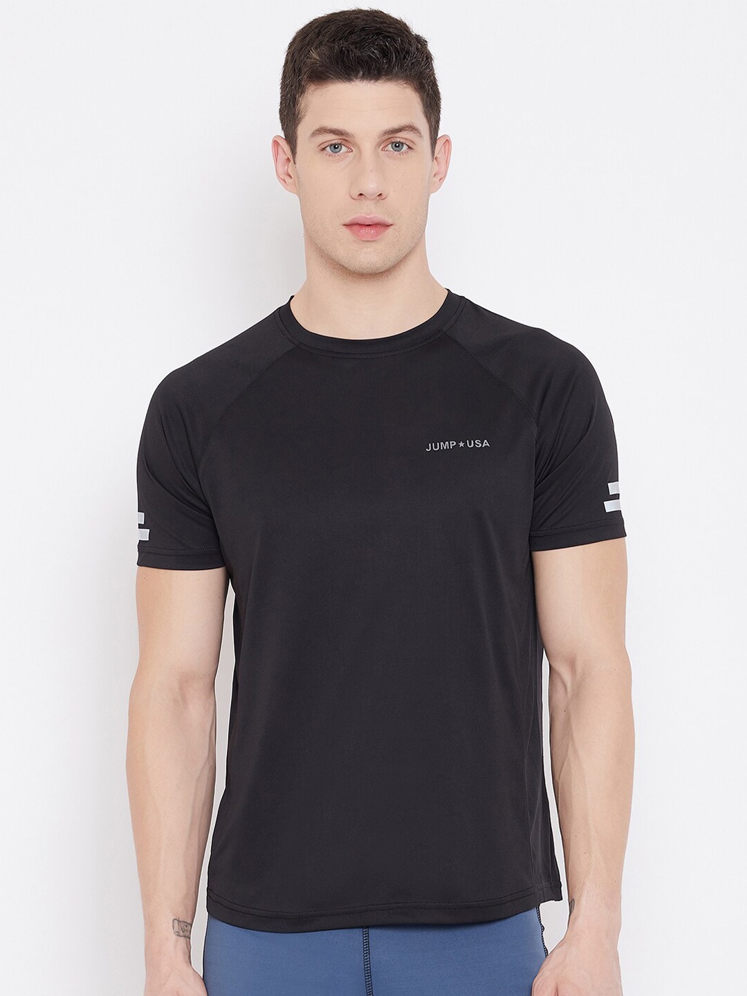 

JUMP USA Men Black Applique T-shirt