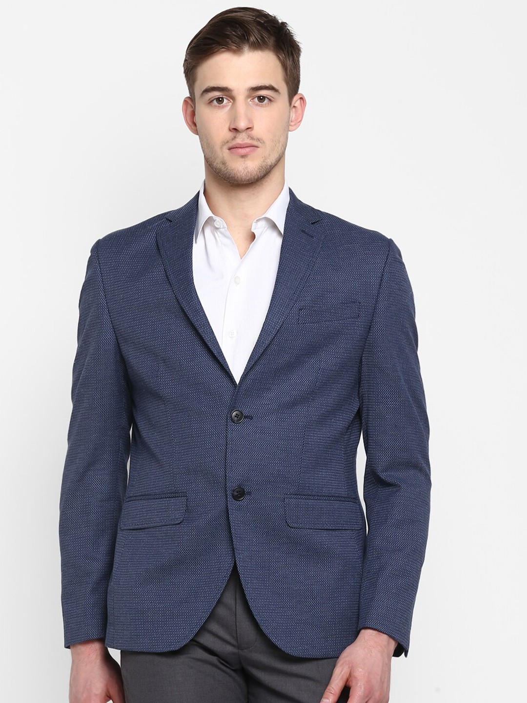 

Aditi Wasan Men Navy Blue Self Design Single-Breasted Formal Blazer