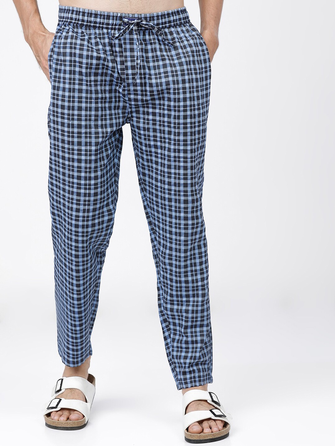 

HIGHLANDER Men Navy Blue & White Checked Lounge Pants