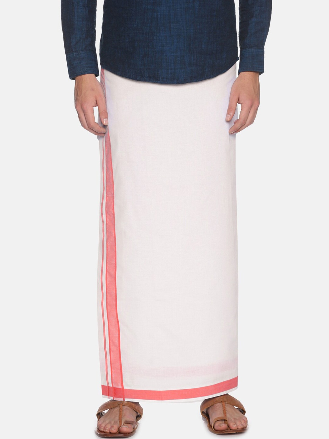 

Chennis Men White Solid Pure Cotton Dhoti