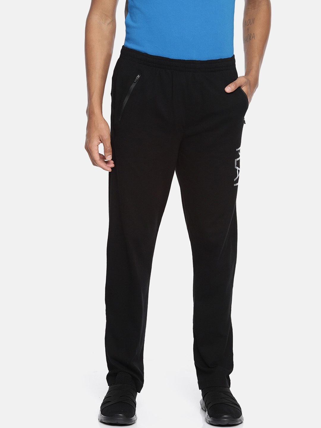 

Fruit of the loom Men Black Solid Track Pants