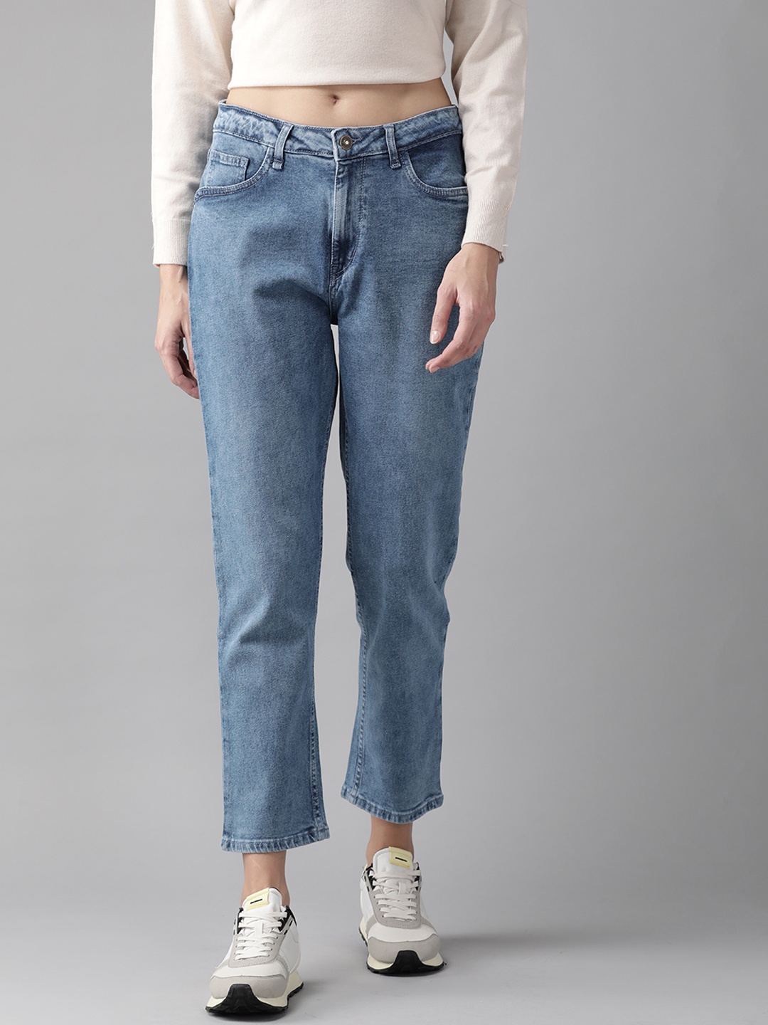 

Roadster Women Blue Boyfriend Fit Stretchable Jeans