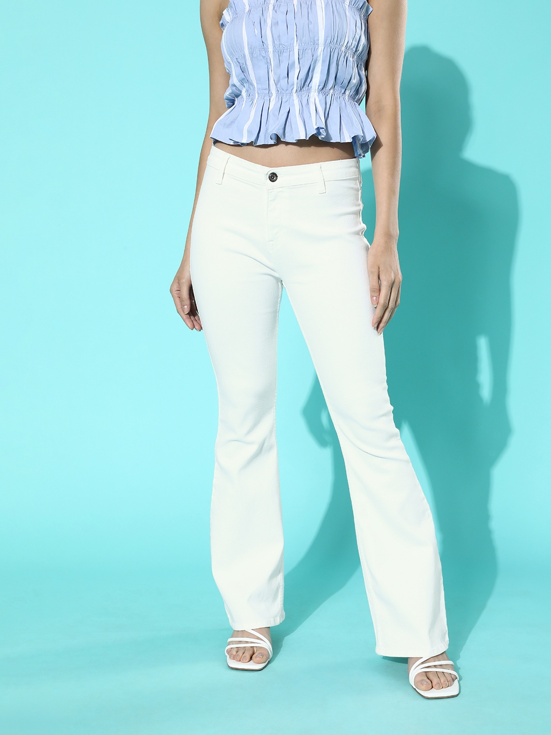 

Roadster Women White Bootcut Mid-Rise Clean Look Jeans