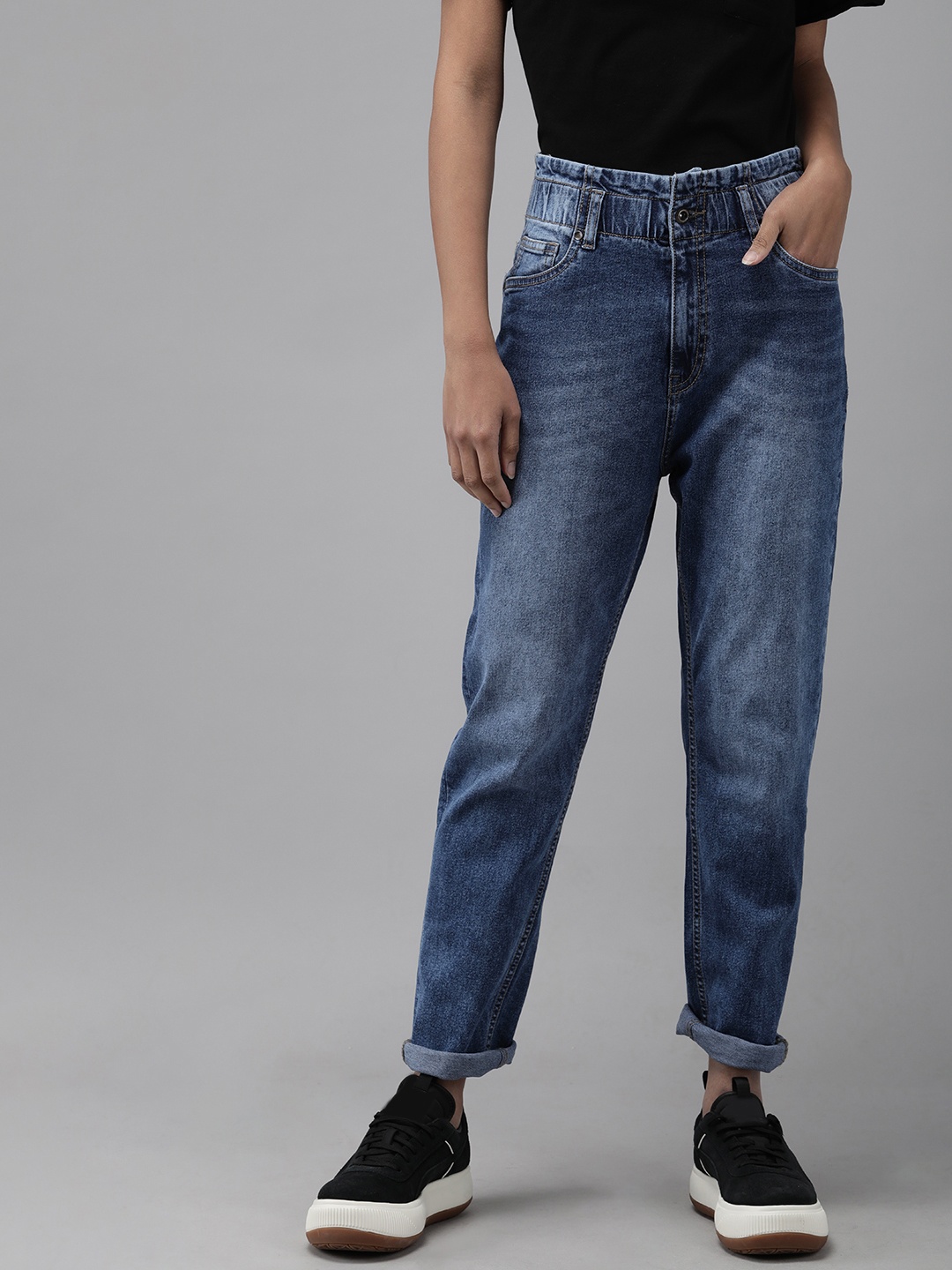 

Roadster Women Blue Boyfriend Fit High-Rise Heavy Fade Stretchable Jeans