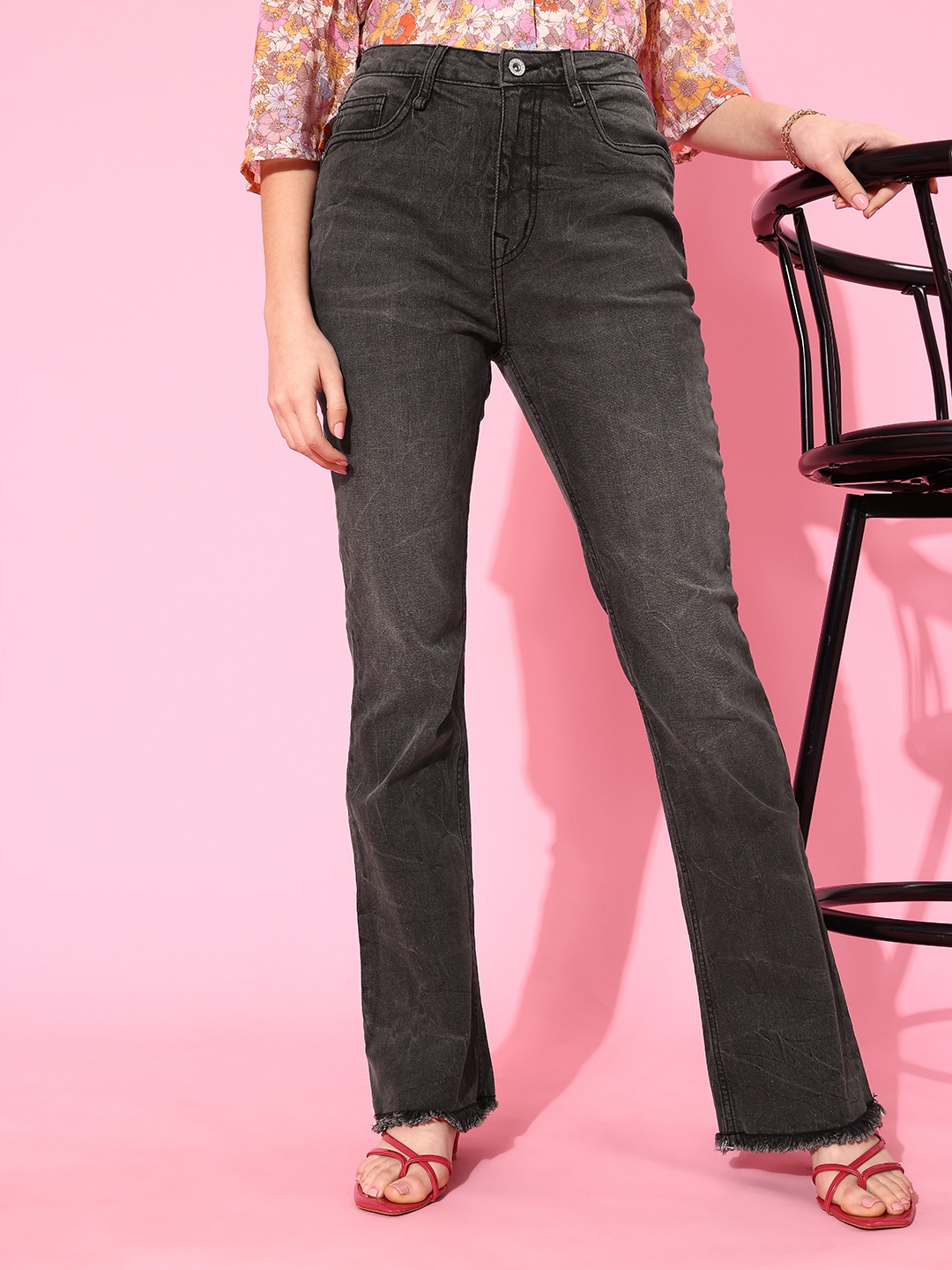 

Roadster Women Alluring Grey High-Rise Bootcut Stretchable Jeans