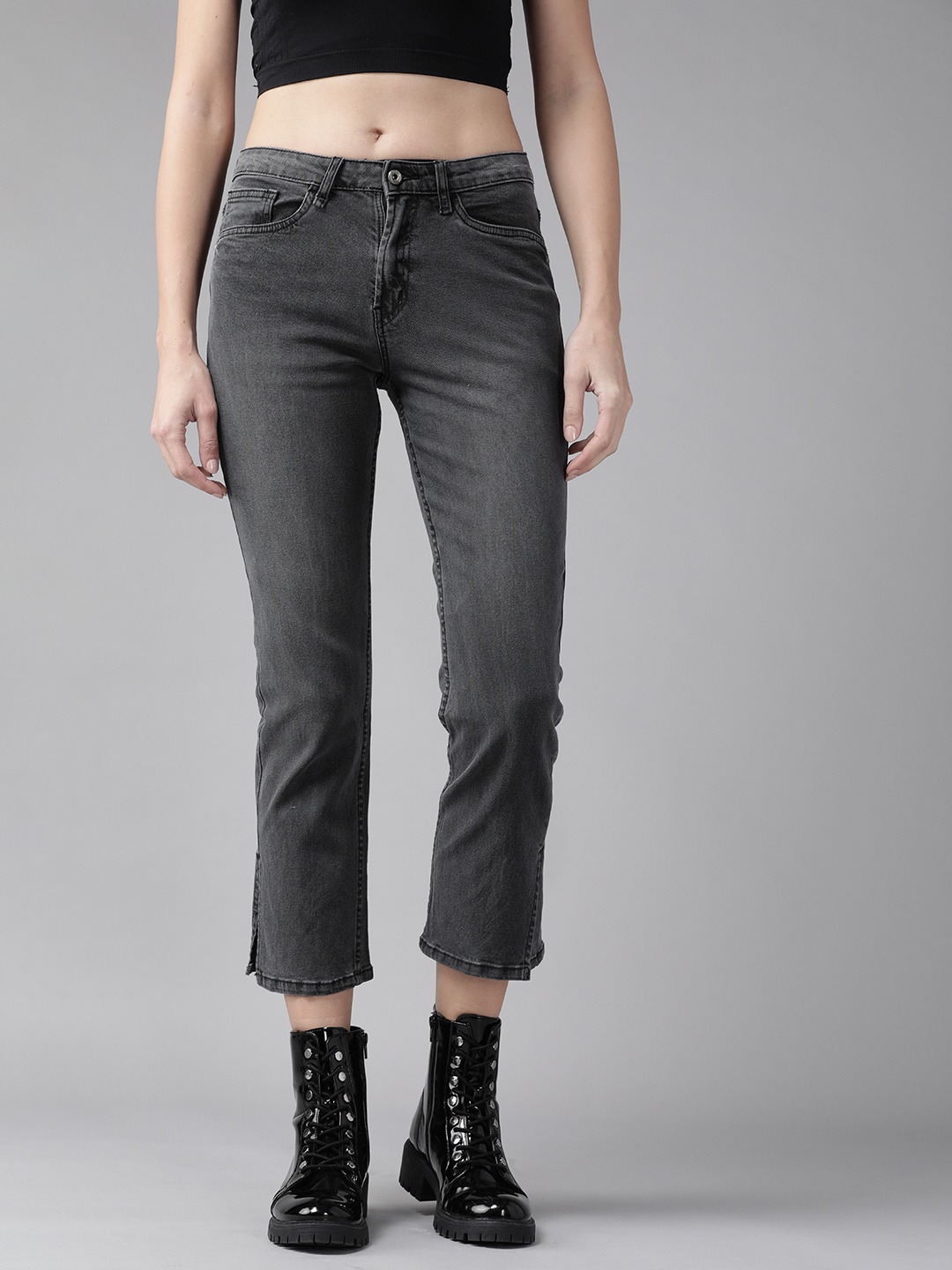 

Roadster Women Charcoal Grey Straight Fit Light Fade Cropped Stretchable Jeans