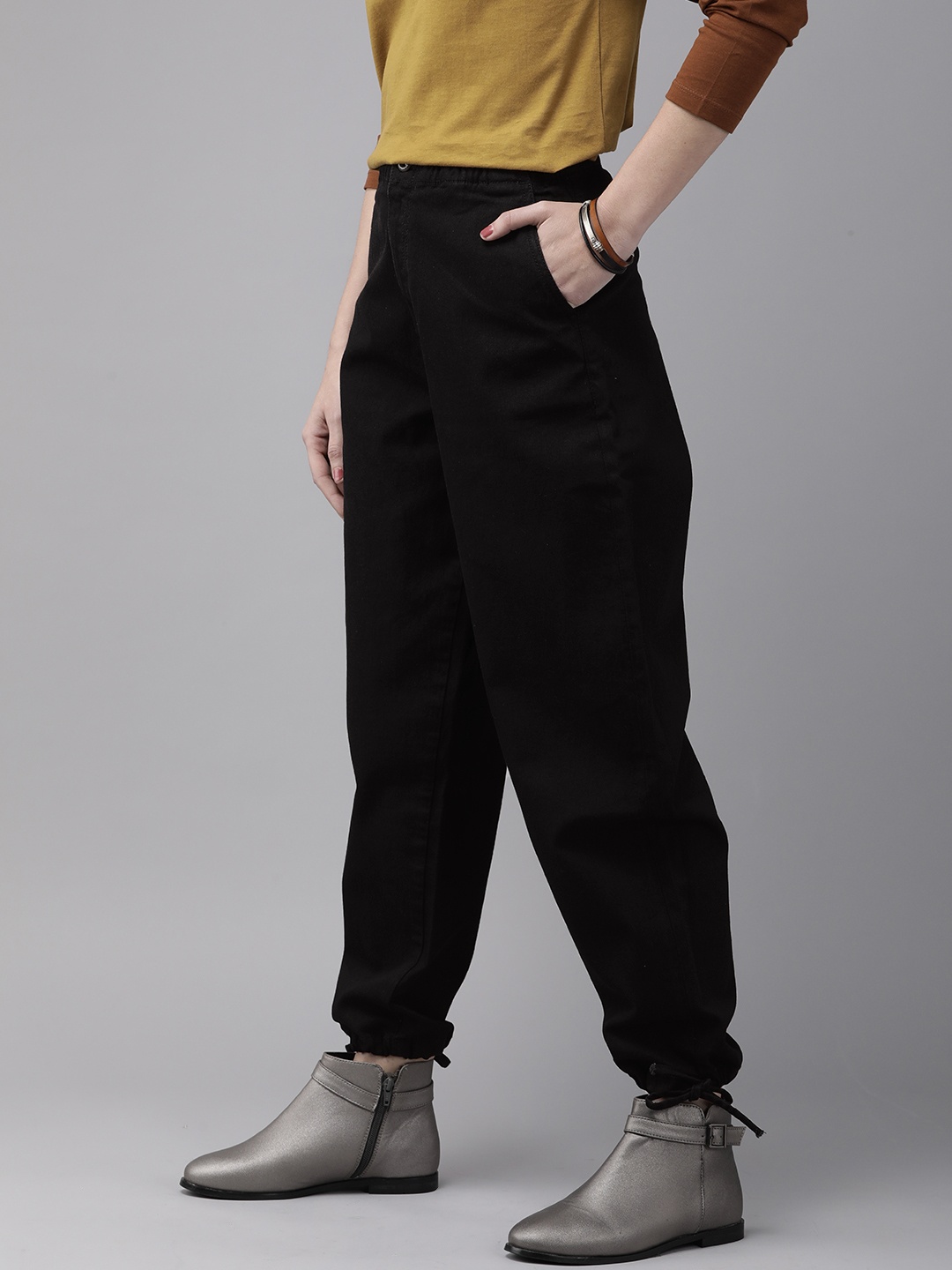 

Roadster Women Black Slouchy Fit High-Rise Stretchable Jeans