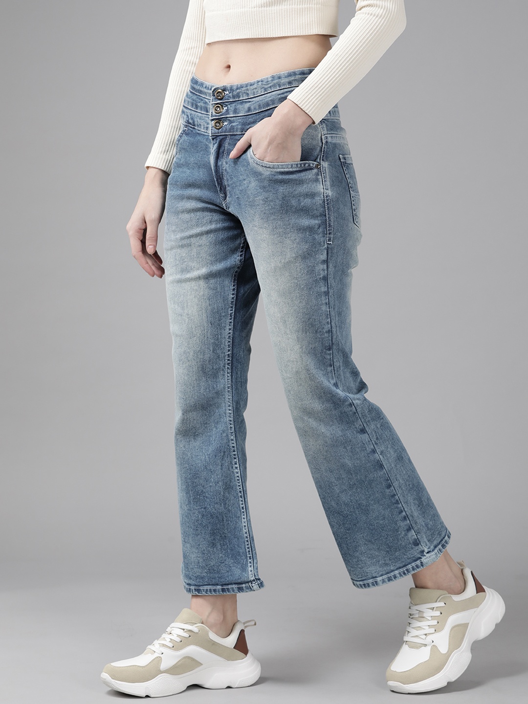 

Roadster Women Blue Bootcut Light Fade Stretchable Jeans