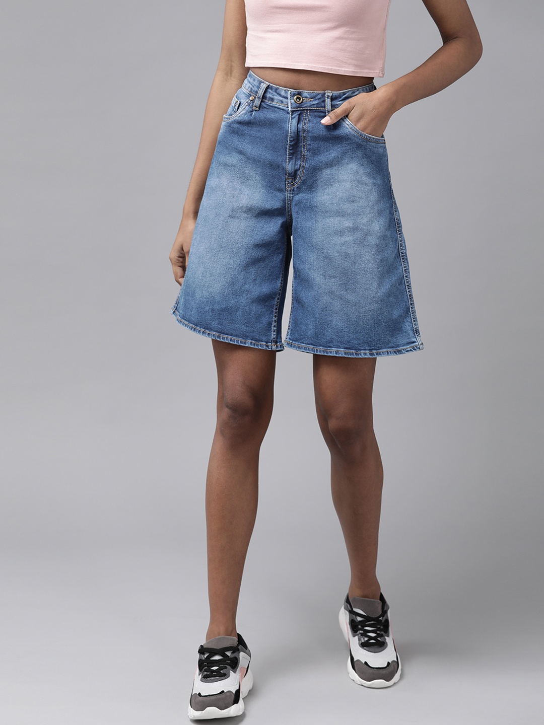 

Roadster Women Blue Denim Shorts