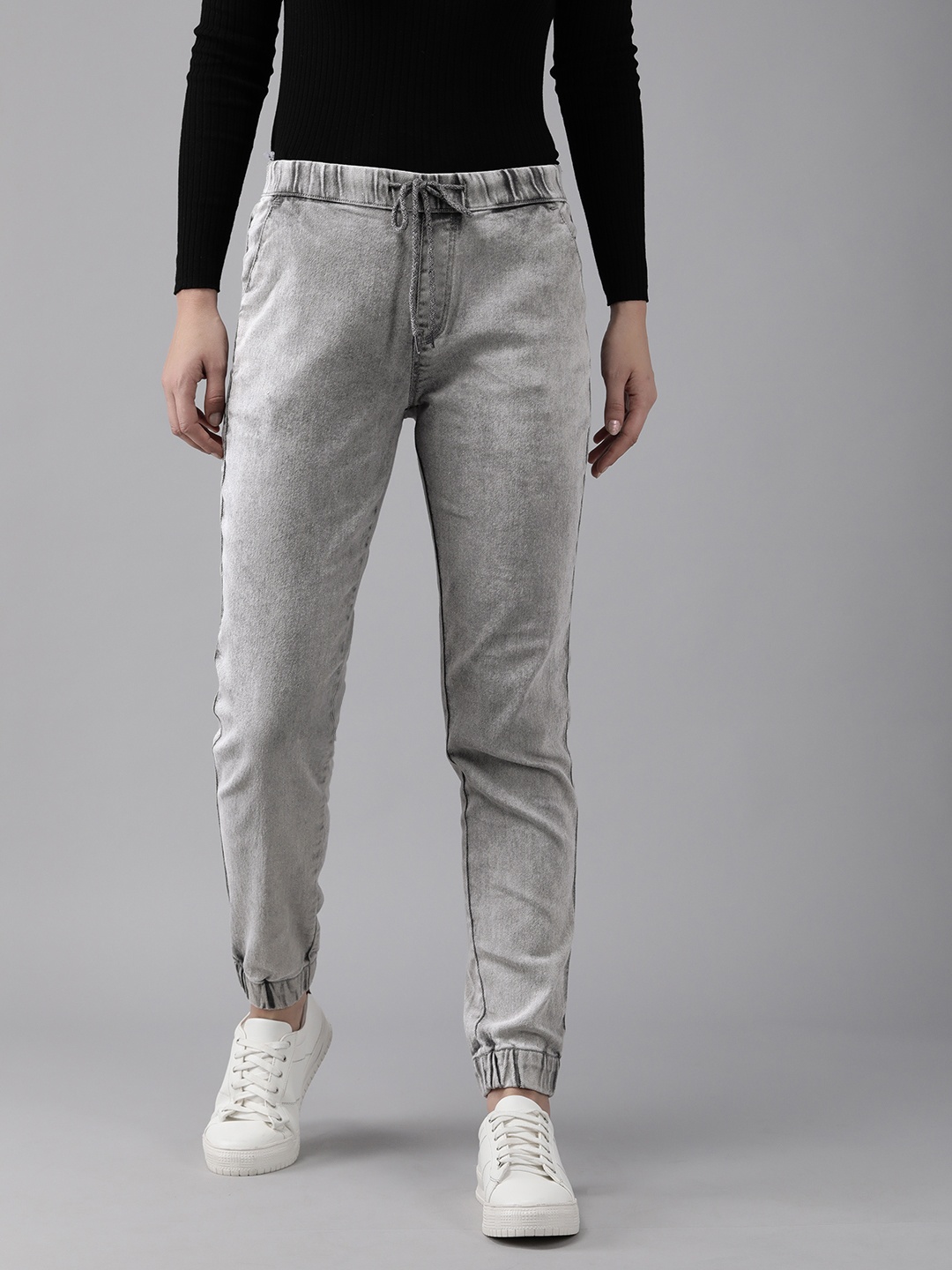 

Roadster Women Grey Jogger Fit Mid Rise Light Fade Stretchable Jeans